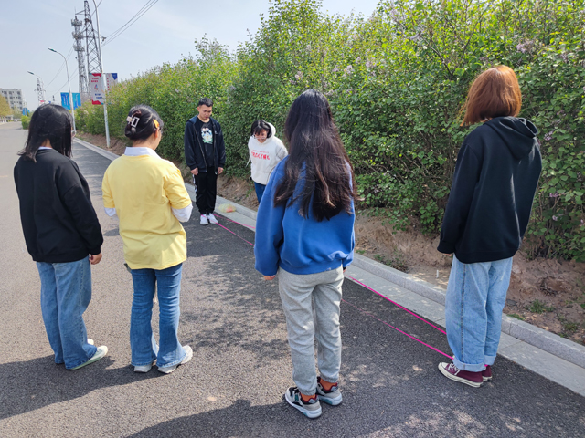 【完满班级】生命不息 运动不止——0638太阳集团官网视觉1802班重温经典回味童年趣味跳皮筋游戏活动