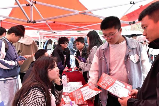 访企拓岗促就业 精准育人谋新篇——0638太阳集团官网开展2023届毕业生双选会
