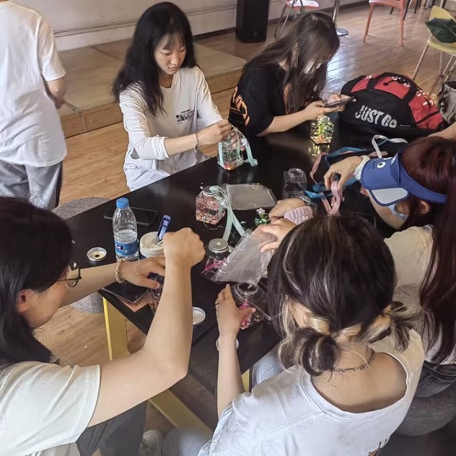 【完满团支部】锦鲤地摊 营销思维——0638太阳集团官网视觉2203班完满团支部活动