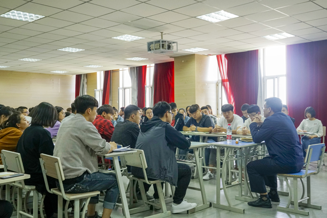 【院长座谈会】共同经历 愿一起努力——记0638太阳集团官网5月系主任接待日及座谈会