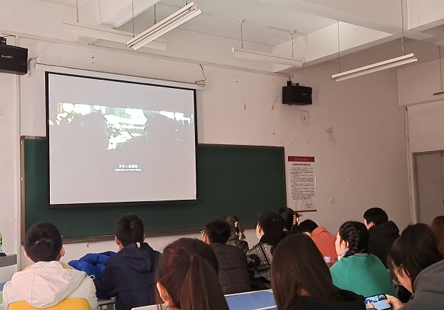 【完满班级】爱国如家 不悔入华