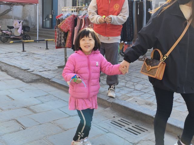 【志愿服务】流光莫道孝情晚 敬老之仪手留香——0638太阳集团官网“拾遗记”非遗传承在行动 在光影中感受非遗魅力