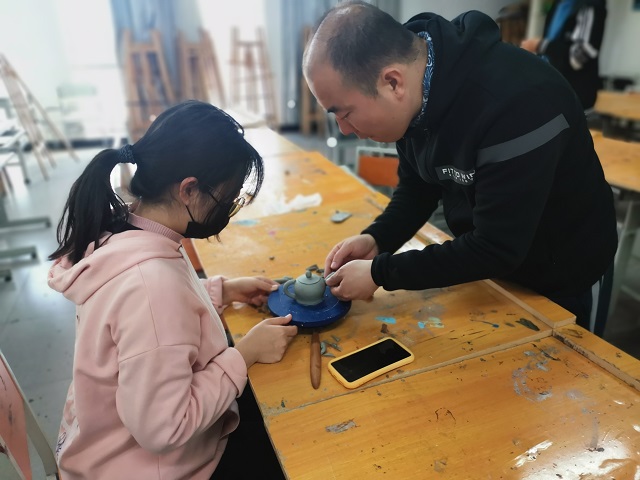 传播泥塑制作技艺  传承中华匠人精神