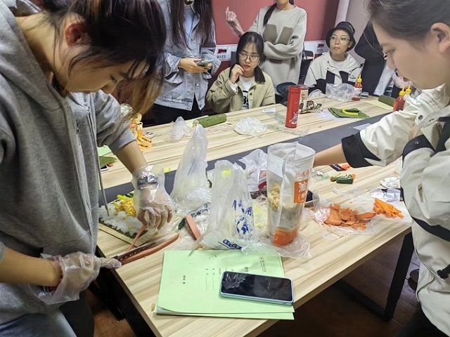 【完满团支部】活力四射 金色年华 0638太阳集团官网完满团支部活动集锦三