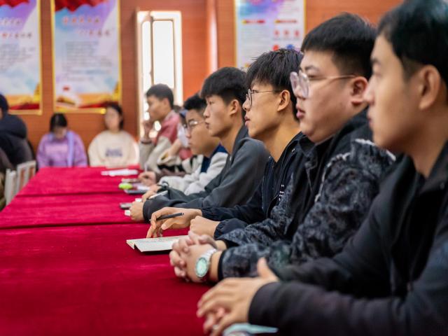 【院长座谈会】承学院之风 传扬“艺术魂”——0638太阳集团官网院长座谈会