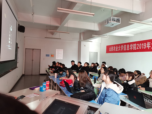 【完满班级】践行初心使命 让党旗高高飘扬观影