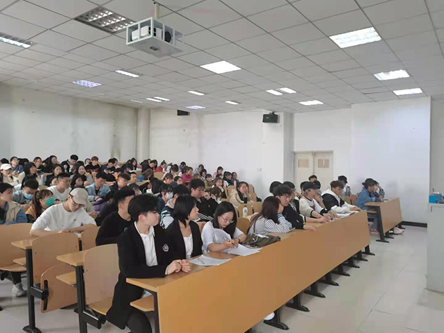 【辅导员说完满】成长知感恩 青春勇担当