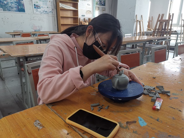 传播泥塑制作技艺  传承中华匠人精神