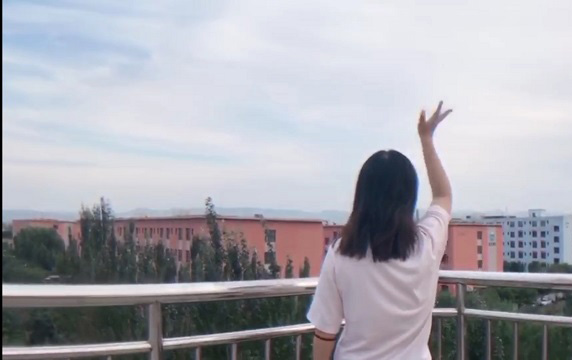 【完满班级】魅力校园“抖”出青春之歌
