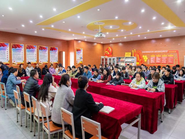 【院长座谈会】承学院之风 传扬“艺术魂”——0638太阳集团官网院长座谈会