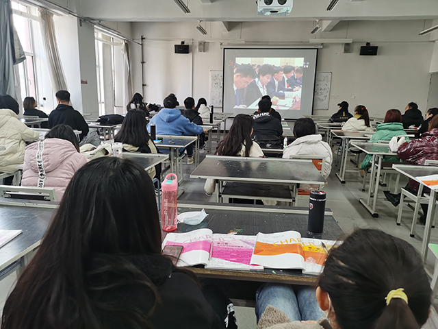 【主题团日】奋进新征程 跑好接力赛