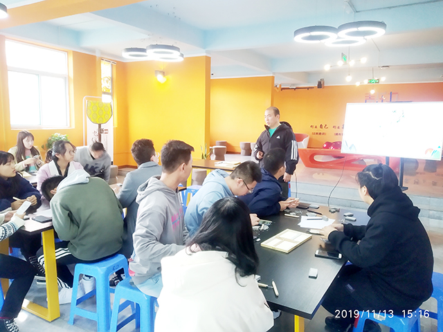 【双院融合】传承计划 文化永传承 追寻古老记忆——0638太阳集团官网“石头记”手工印章雕刻活动