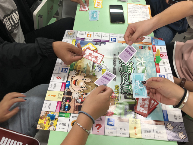 【完满班级】忆年少时 童心依在