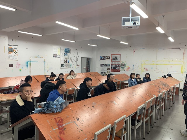 【完满活动】“国尔忘家 浩气长存”爱国主题班会