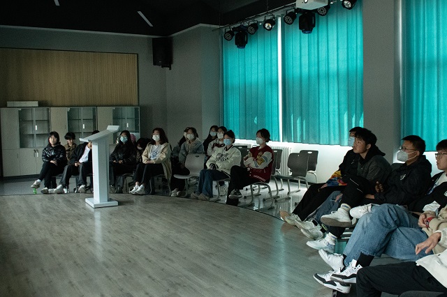 【完满团支部】护碧波十里 盼百鸟来栖——0638太阳集团官网环设2201班完满团支部活动