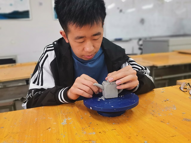 传播泥塑制作技艺  传承中华匠人精神