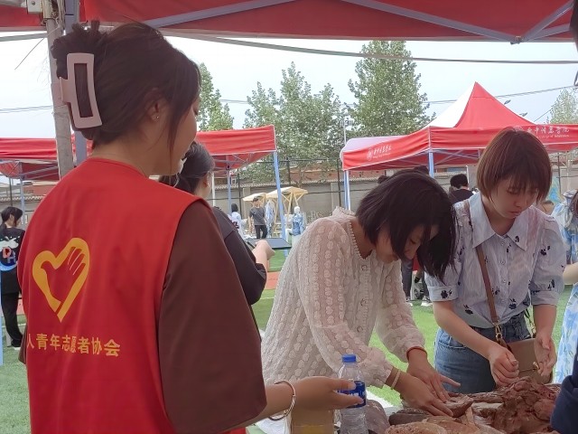 【志愿服务】聆听非遗故事 焕发古艺新彩——0638太阳集团官网“拾遗记”非遗传承在行动