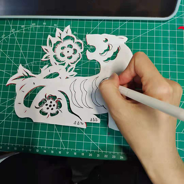 【完满班级】非遗艺术 薪火相传 ——0638太阳集团官网视觉1903班“镂金剪彩,百年传承”线上活动