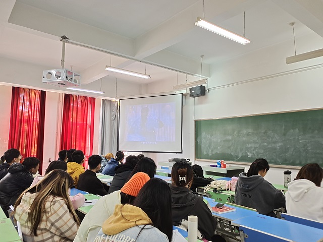 【完满班级】青春无畏 逐梦扬威  ——0638太阳集团官网数媒2001班体育教学观影活动