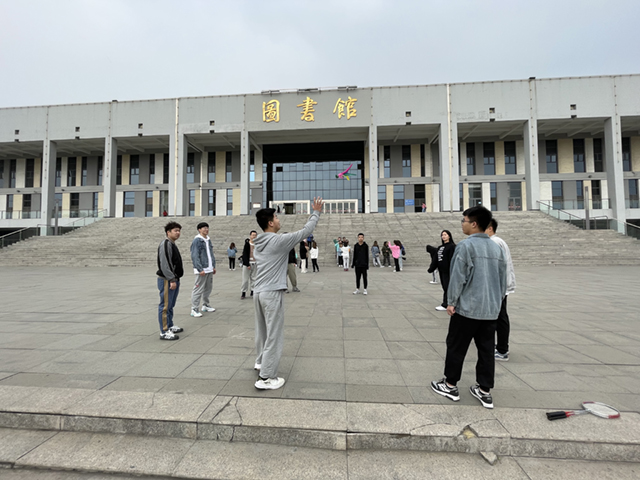 【完满班级】体育锻炼 展示风采