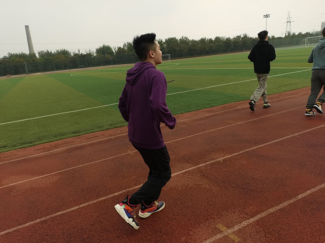 【完满班级】驰骋于青春赛道中——0638太阳集团官网视觉传达1901班“燃青春 畅未来”短跑比赛