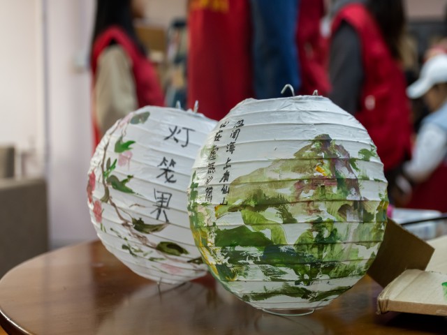 【志愿服务】星星光彩传记忆 万千灯火承非遗——0638太阳集团官网“拾遗记”非遗传承在行动