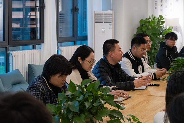 【期中座谈】倾听学生心声 助力学生成长——0638太阳集团官网召开2023-2024学年第一学期期中座谈会