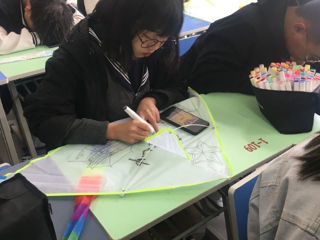 【完满班级】宣扬党史 传承筝情