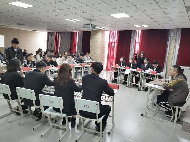 【学长计划】唇枪舌战 争锋相对