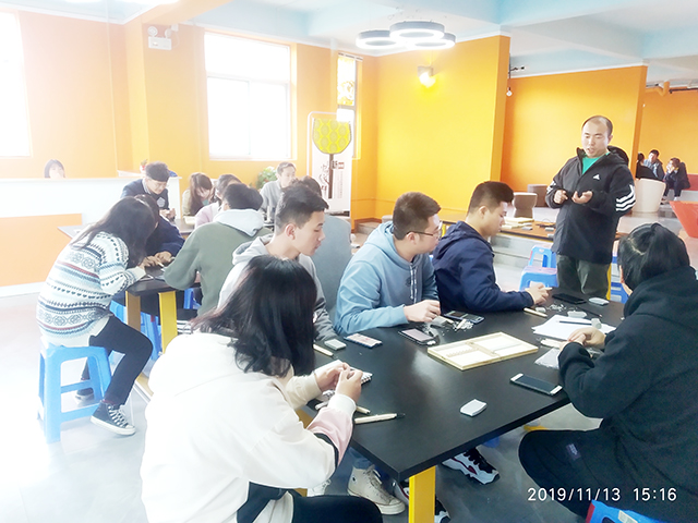 【双院融合】传承计划 文化永传承 追寻古老记忆——0638太阳集团官网“石头记”手工印章雕刻活动