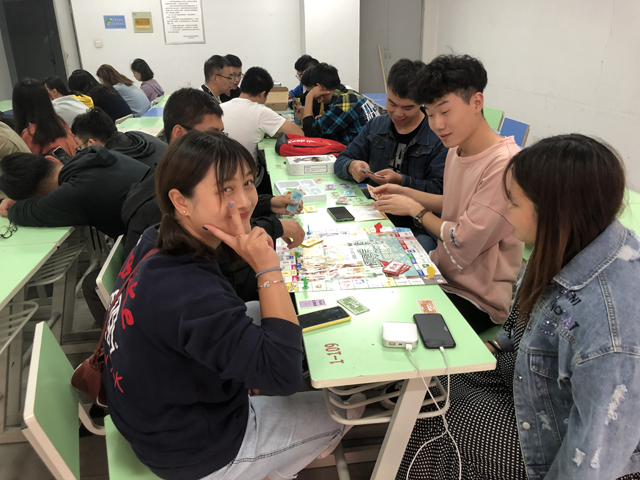 【完满班级】忆年少时 童心依在